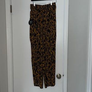Leopard print woven wide leg pants NWT